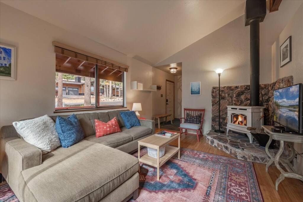 Cozy Pet-Friendly Cabin W Fenced-In Yard Close To Slopes Beach Town Carnelian Bay 外观 照片